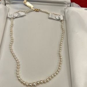 14k 18” white Pearls